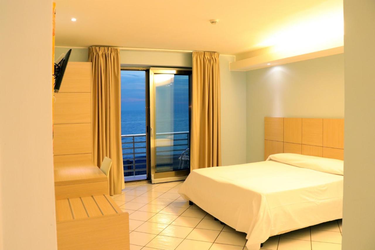 Hotel Ancora بونتيكانيانو المظهر الخارجي الصورة