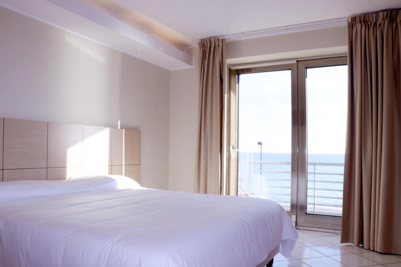 Hotel Ancora بونتيكانيانو المظهر الخارجي الصورة